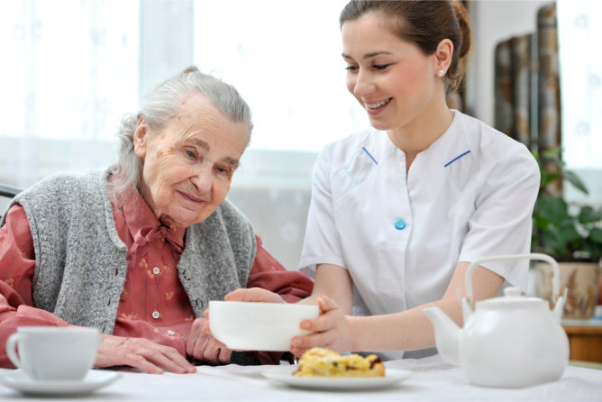 home-health-care-for-seniors-with-mobility-issues